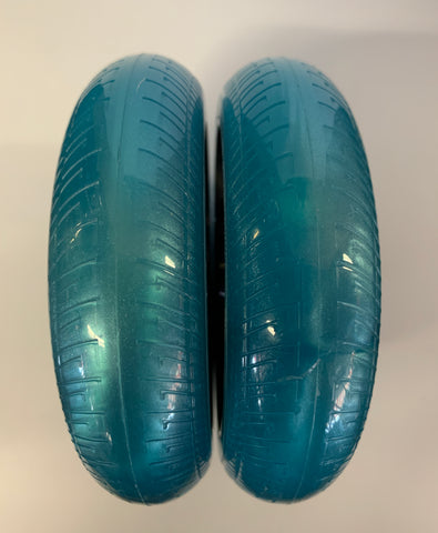 teal with tread